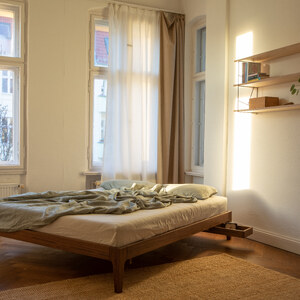 LEN_Bett_Fullscreen
